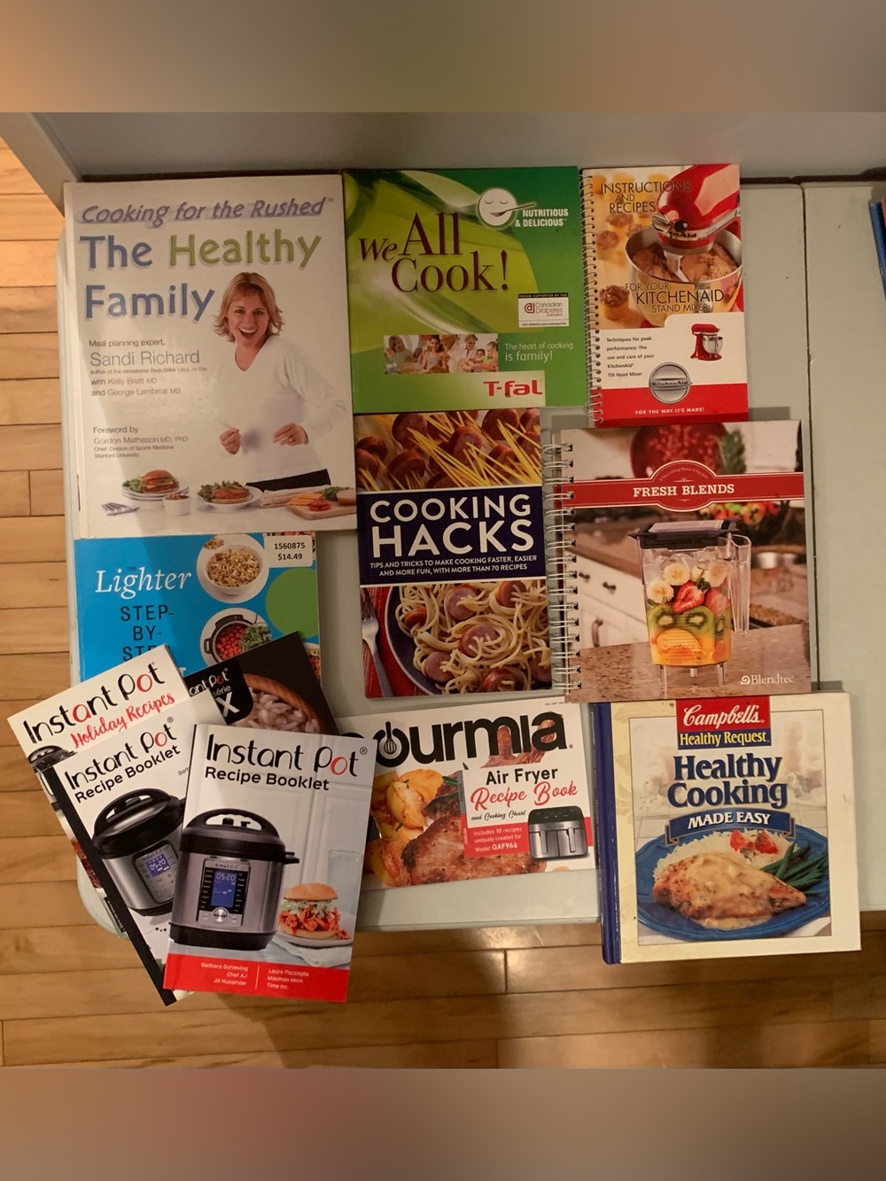Assorted Cookbooku Bundle - Colorful Kitchen Covers